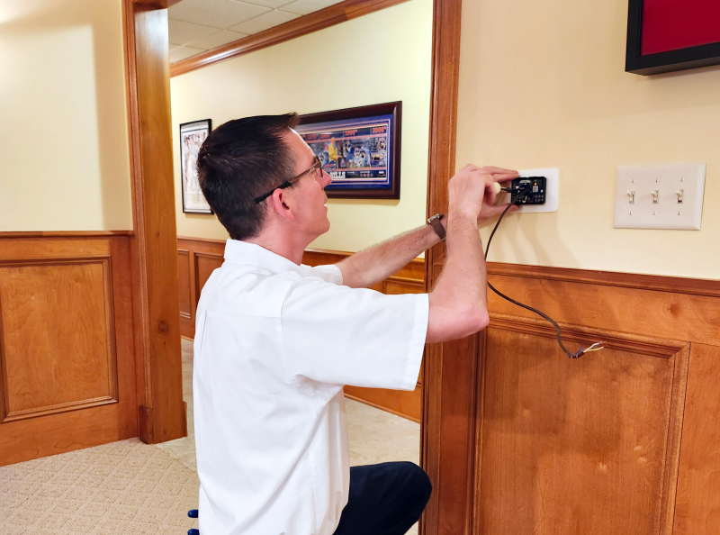 mark installing thermo cropped